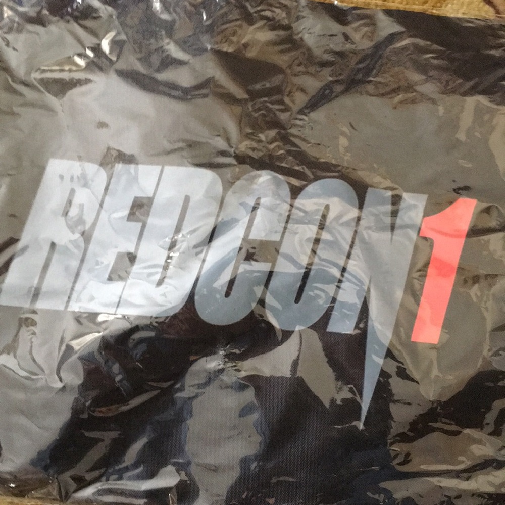 NWT Redcon1 drew string bag!! - Picture 2 of 3